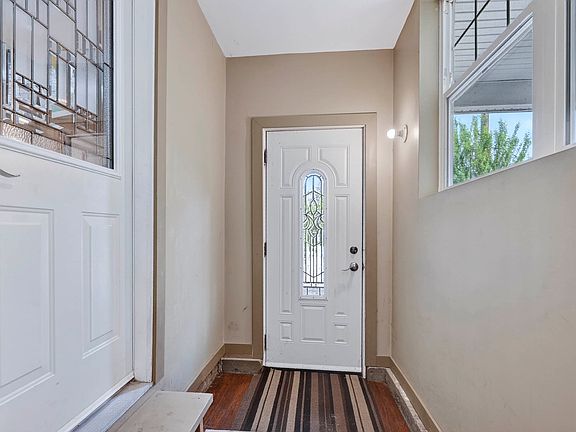 2nd image of 889 Elder Rd