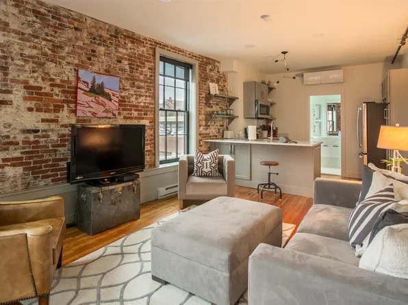 140 Penhallow St APT 2A, Portsmouth, NH 03801