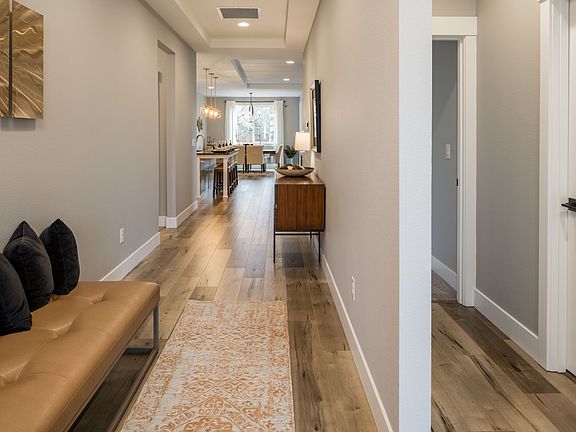 Example of an Entryway