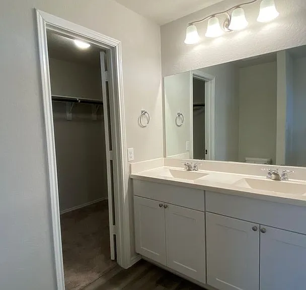 10410 Waverunner — Photo 27