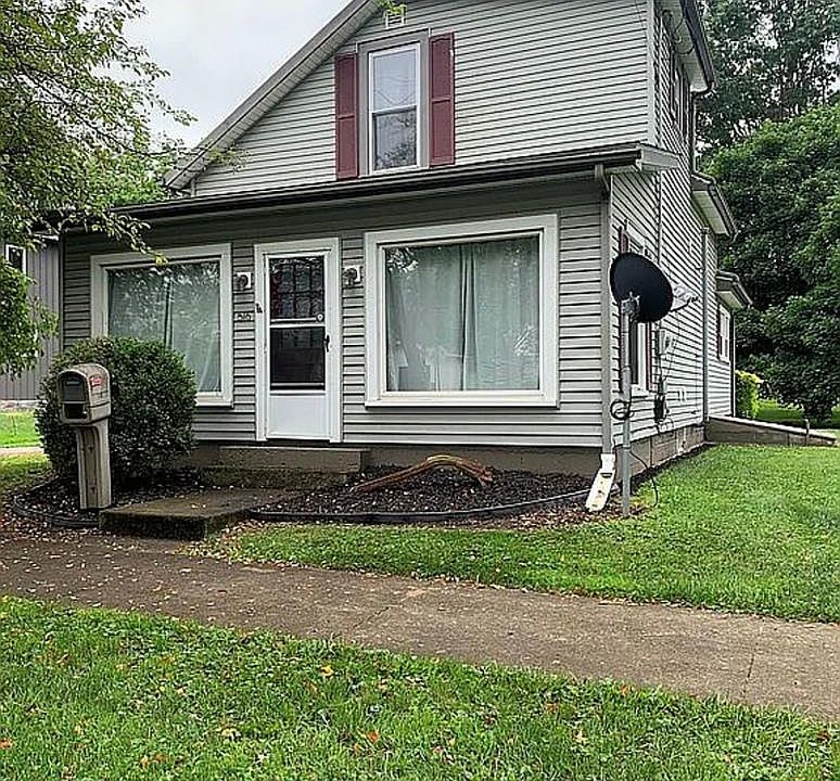 1st image of 516 E Main St