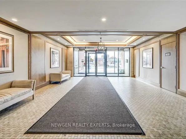 830 Lawrence Ave W, Toronto, ON