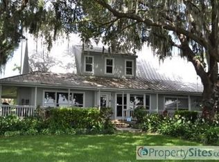 2303 8th St, Ruskin, FL 33570