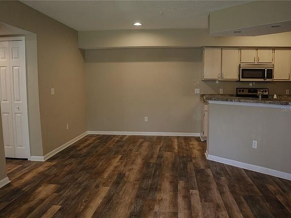 4th image of 712 Crest Pines Dr APT 318