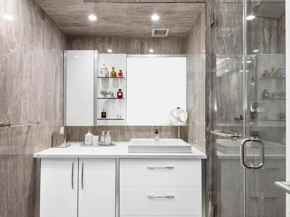 721 5th Avenue image 13 of 15