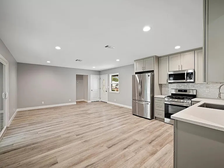 17371 Willard St — Photo 13