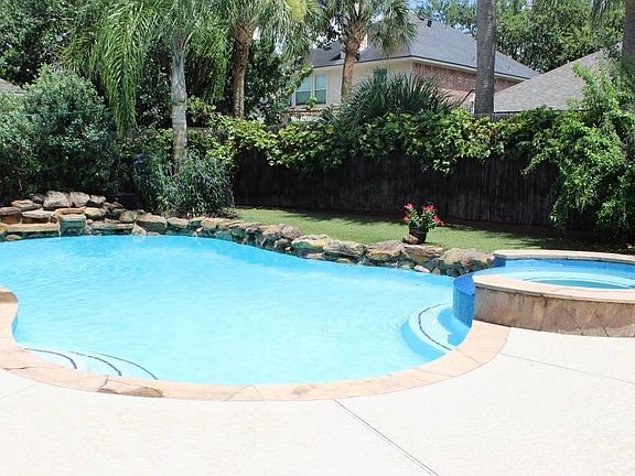 4th image of 2377 Seahurst Ct