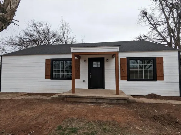 1809 S 21st St, Chickasha, OK 73018
