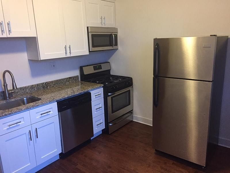 1st image of 3400 N Nagle Ave APT 3