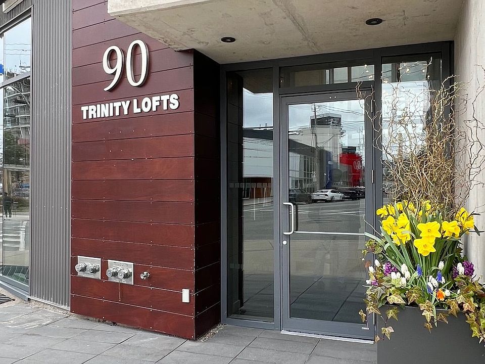 1st image of 90 Trinity St #602