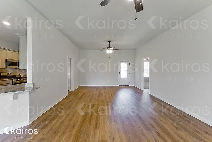 3 bed, 2.0 bath, 1657 sqft, $1,975 — Photo 3