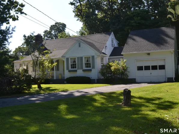 7 Barrett Drive, East Lyme, CT 06357