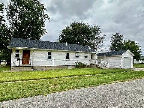 1st image of 308 E Clearwater St