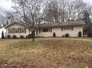 24 Powell St, Mountain Top, PA 18707