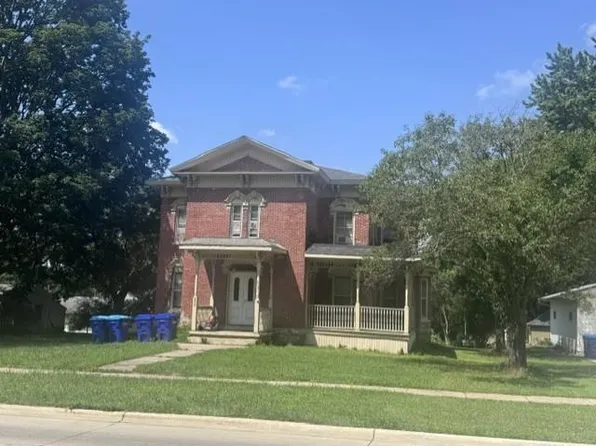 313 3rd Ave SE, Independence, IA 50644