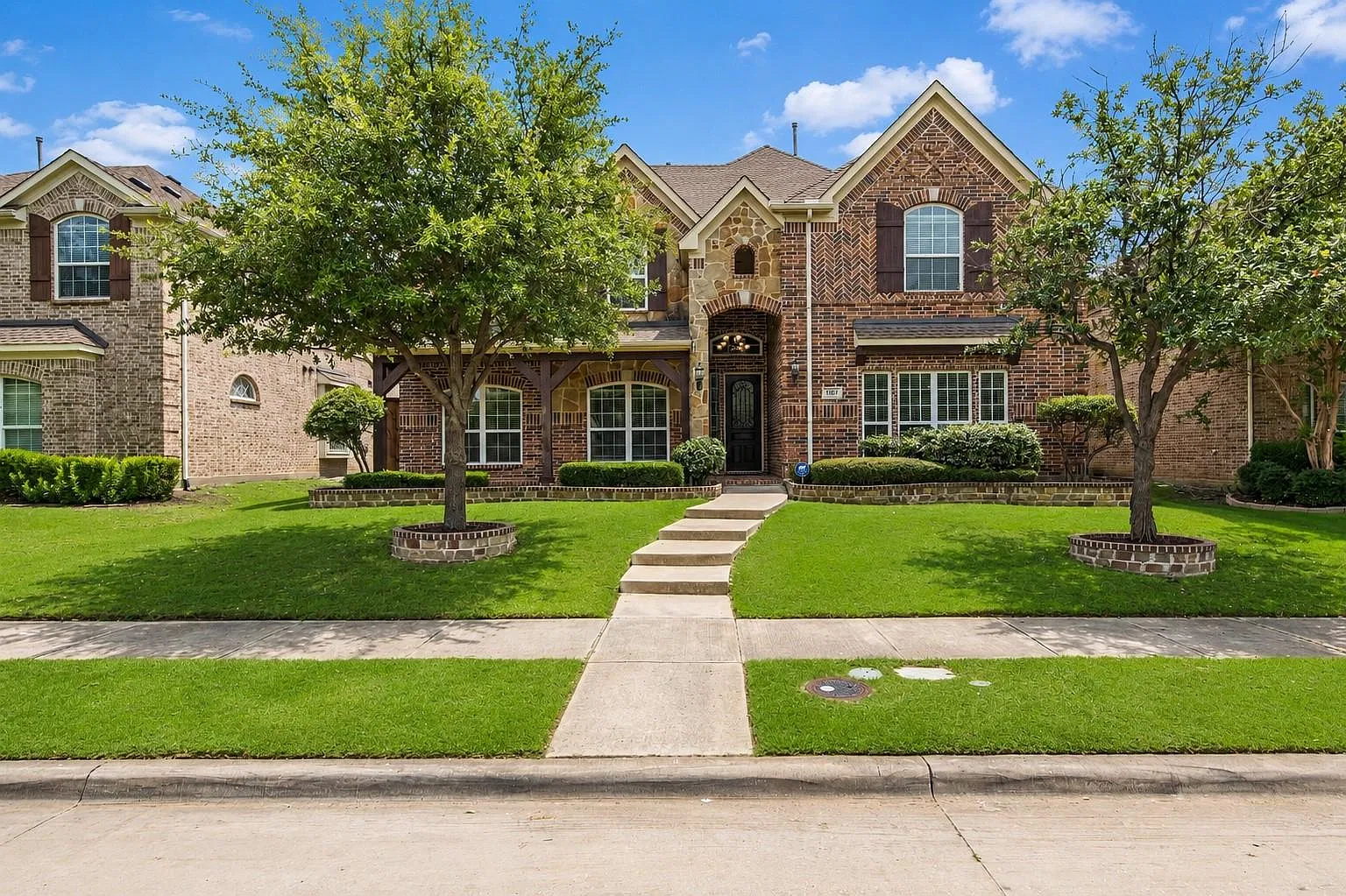 6 bed, 4308 sqft, $3,750 — Photo 1