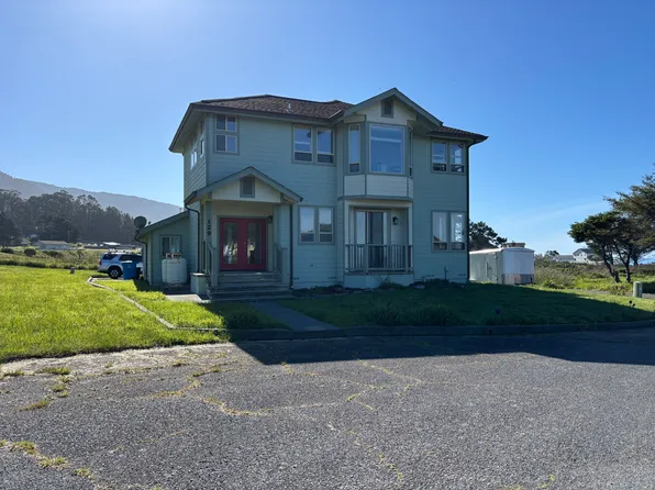 57 Steelhead Ct, Whitethorn, CA 95589