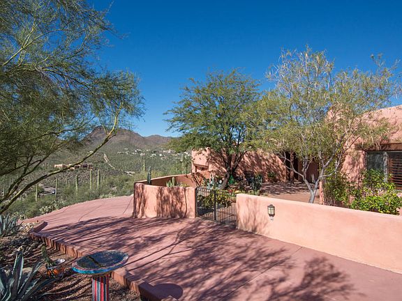 4th image of 450 N Mountain Side Pl