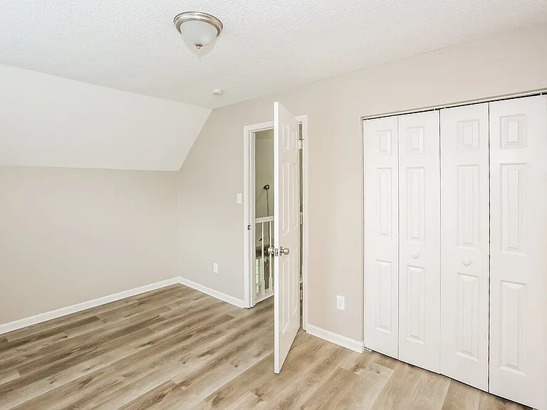 4006 Brookforest Ln — Photo 13