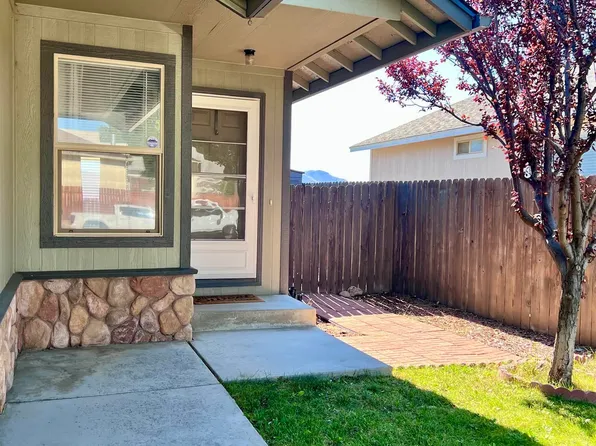 1001 Hillside Dr, Carson City, NV 89705