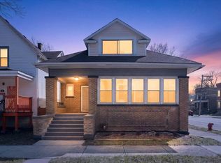 1 E 114th St, Chicago, IL