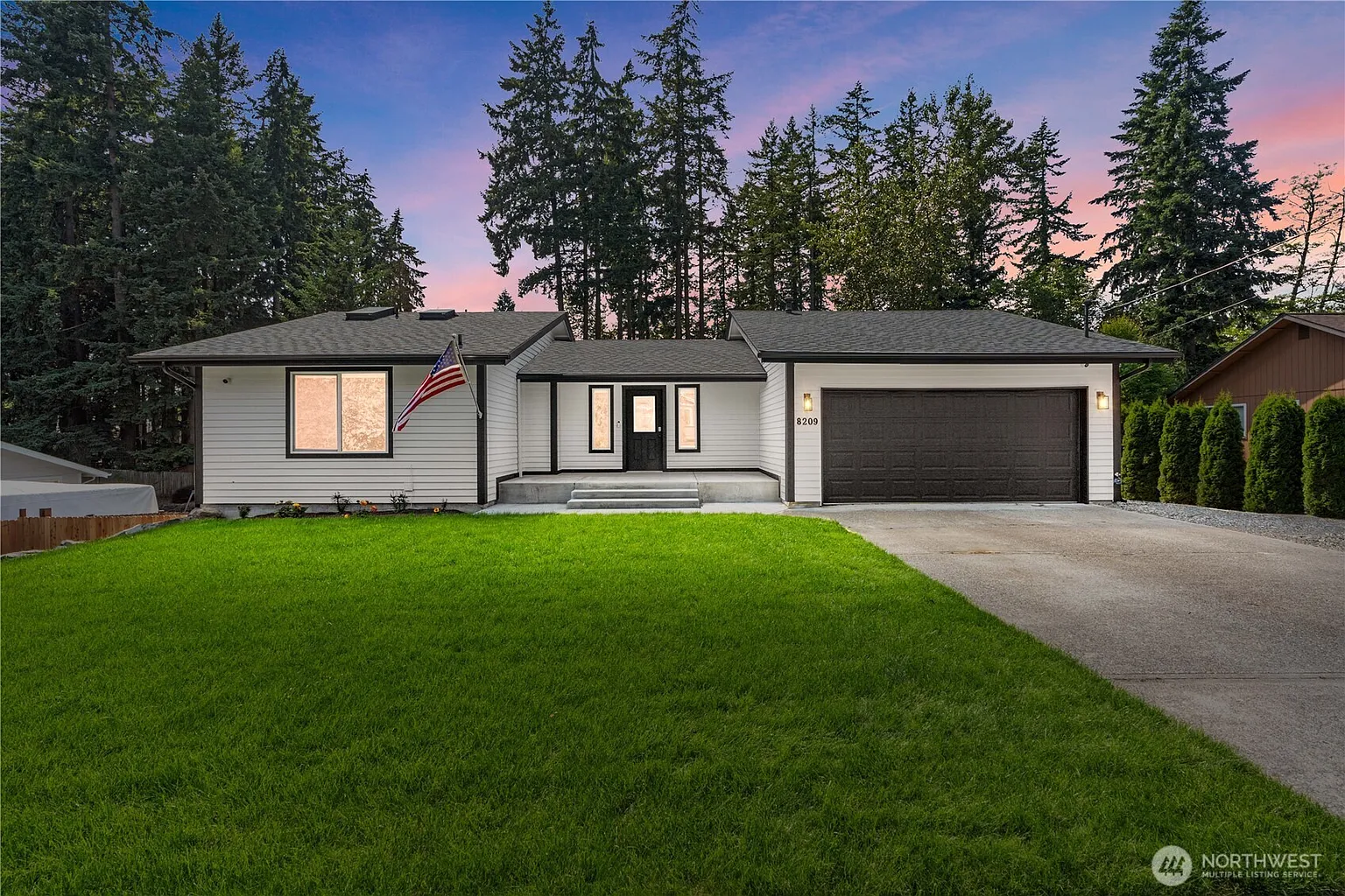8209 188th Avenue E photo 1