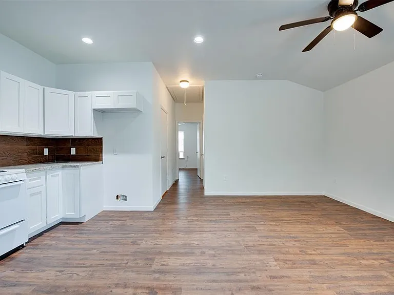 1413 Egypt St #D — Photo 15