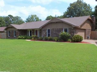 13 Red Oak Dr, Conway, AR 72034