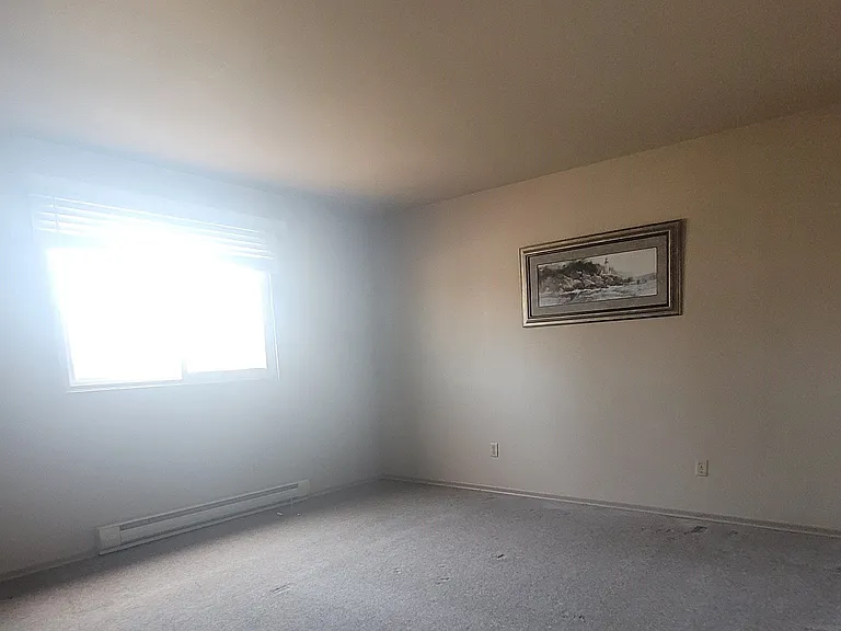 325 Fairview Dr #3 — Photo 11