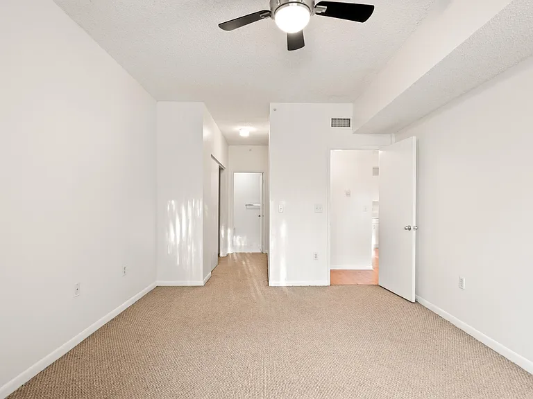 6960 SW 39th St #E205 — Photo 14