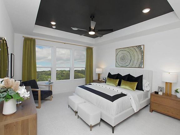 5th image of 403 Austin Heights Rd