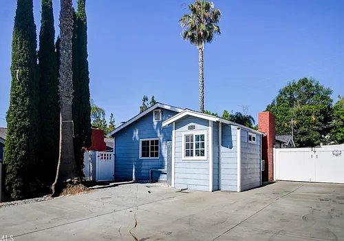 2323 Almira Ave Photo 1