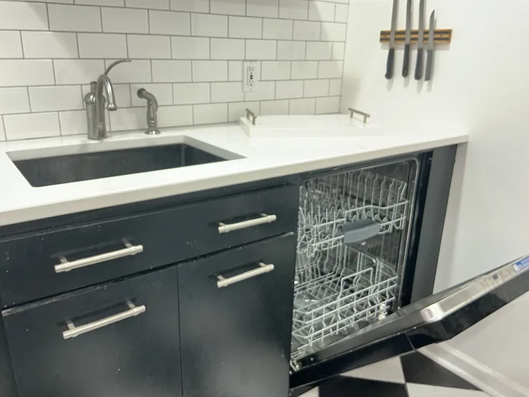 45 Elm St #B — Photo 6