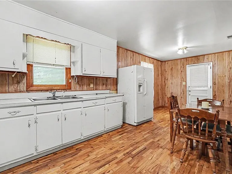 3944 Fairburn Rd — Photo 7