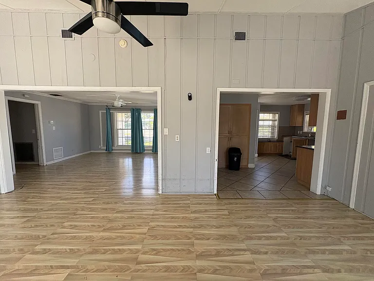 202 Palm Ct — Photo 5