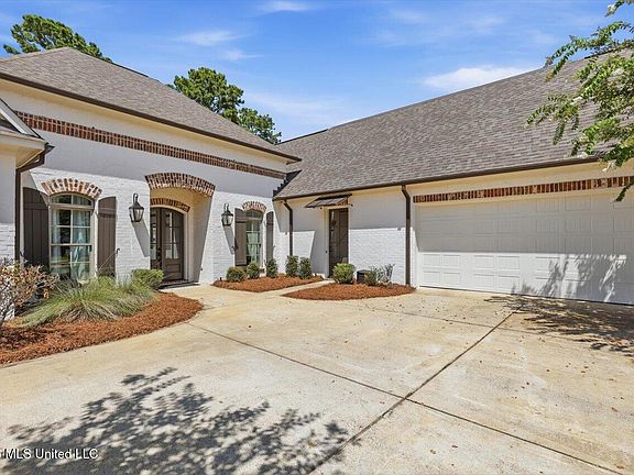 4th image of 178 Ironwood Plantation Blvd