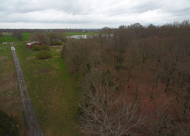 2nd image of 5155 Hoods Branch Rd