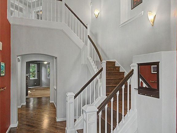 3rd image of 3626 Cedrona Court NW