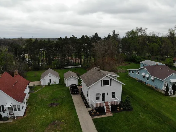 1715 Richmond St NW, Grand Rapids, MI 49504