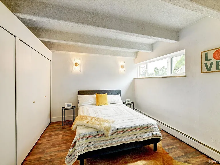 2401 S Gaylord St #305 — Photo 8