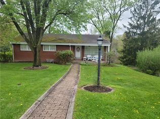 202 Indian Dr, Pittsburgh, PA 15238