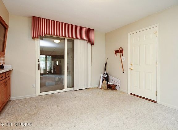 4th image of 615 Jonette Ave