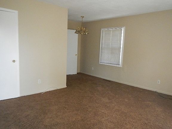 2nd image of 4604 Chelsea Ave