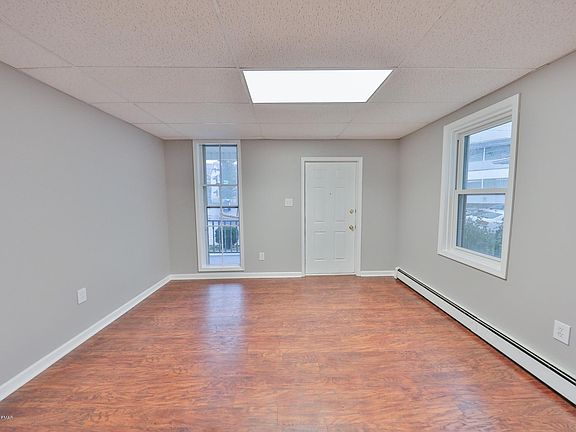 2nd image of 413 Railroad Ave