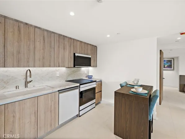 200 Alta Vista Way #B, Laguna Beach, CA 92651