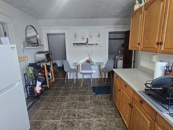 5th image of 39 Long Ave #1A