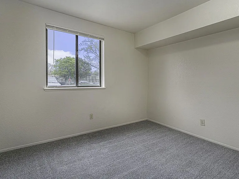 Normandy Village Apartments — Photo 23