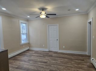 43-45 Willoughby St #2R, Newark, NJ 07112