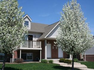 277 Par Five Dr, Dekalb, IL 60115