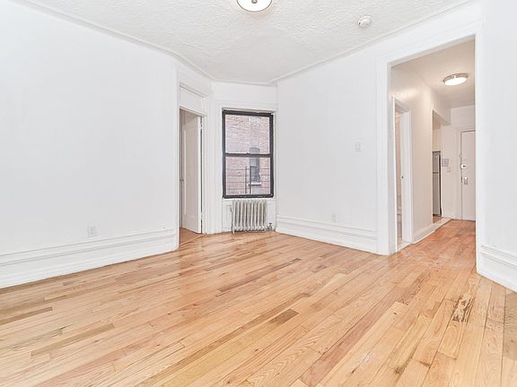 2nd image of 583 W 177th St APT 33